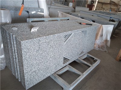 Granitni pulti Lowes