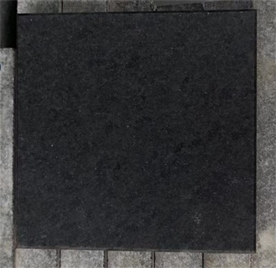 Delovna plošča iz mat črnega granita